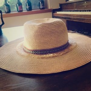 Tropical Trends Floppy Sun Hat w/ Fringe